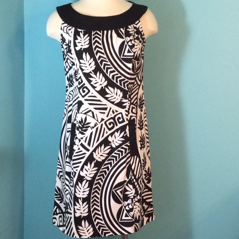 Sleeveless Shift Dress